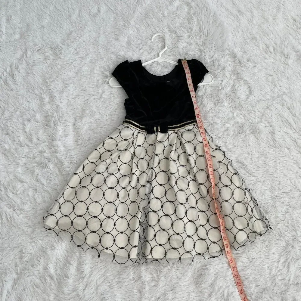 Girls Jona Michelle Black and White Formal Dress Size 8